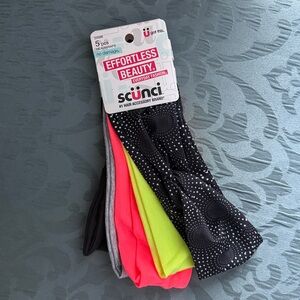 Unopened Scunci 5 piece headwrap headbands